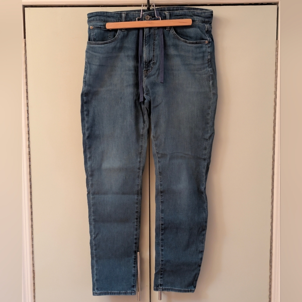 Uniqlo Standard Blue Ezy Jeans